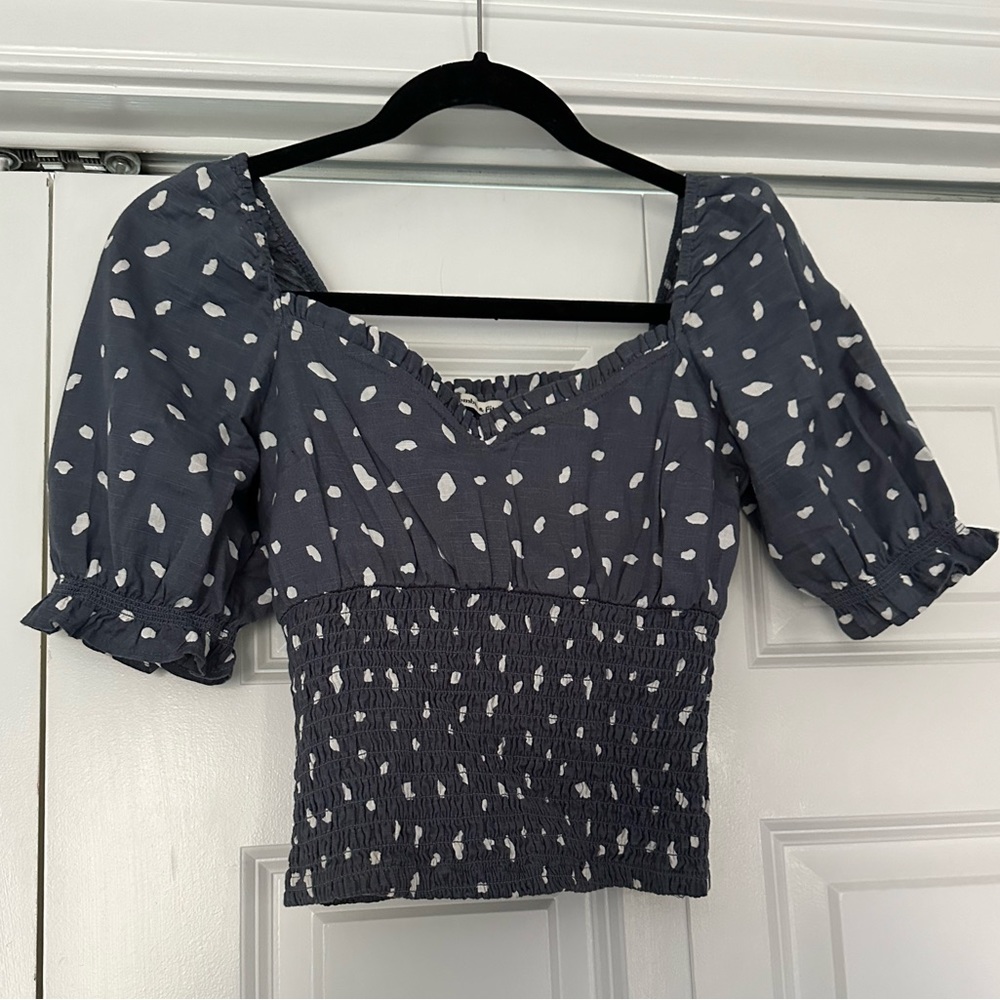 Abercrombie Fitted Blouse